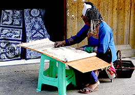 Indigo Dyeing and Batik in Miao Life